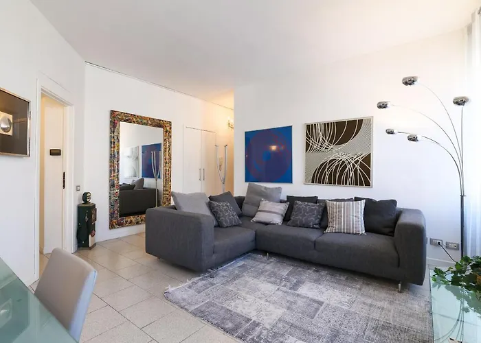 Appartamento Primopiano - Battaglia A Milano